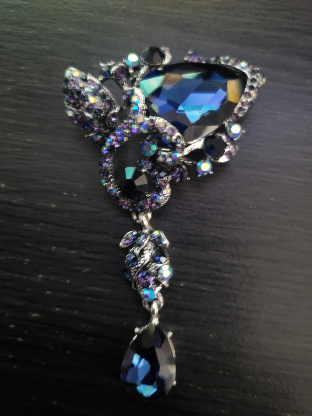 Blue Crystal Drop Brooch - Elegant Women's Jewelry